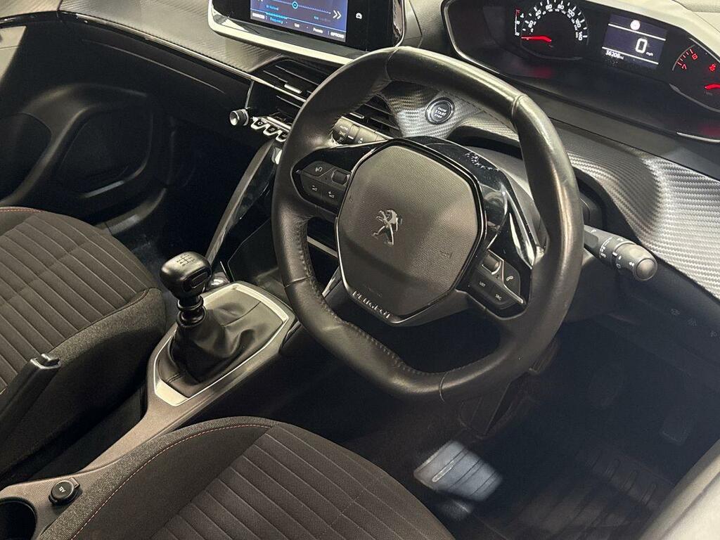 Peugeot 2008 1.2 Puretech Active Premium DG23POJ Black #3