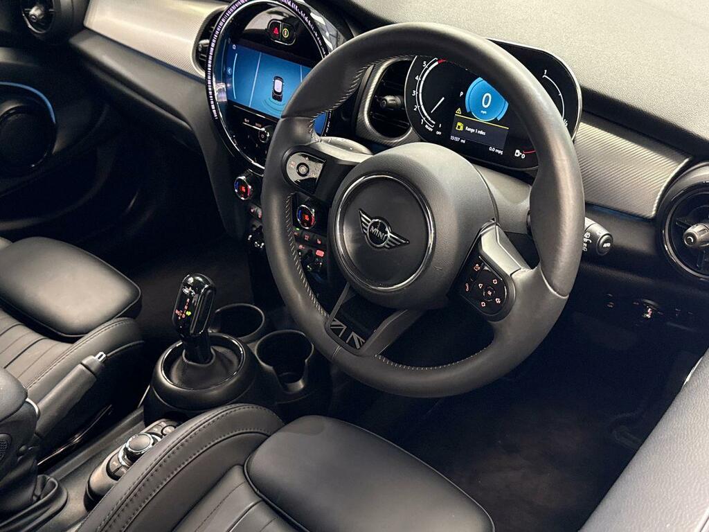 Mini Hatch 1.5 Cooper Exclusive HS73BKO Black #3