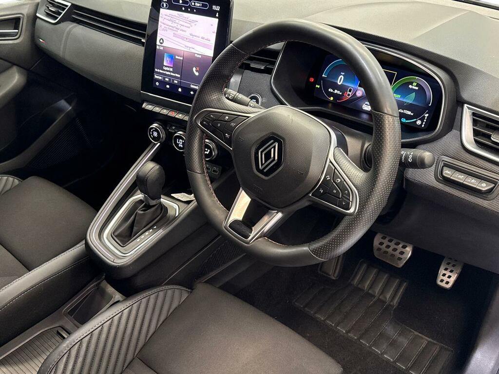 Renault Clio 1.6 E-tech Full Hybrid 145 Esprit Alpine FV24YWO Grey #3