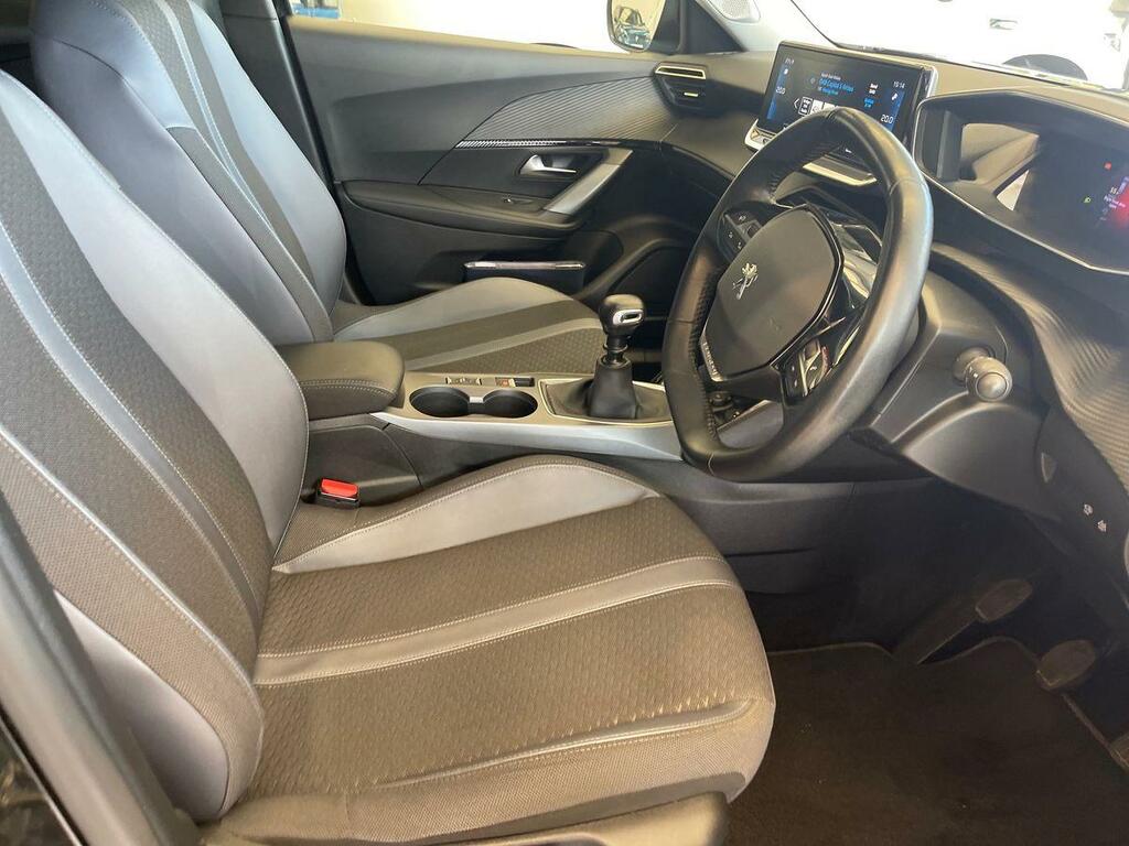 Peugeot 2008 1.2 Puretech Allure CK70BVJ Black #3