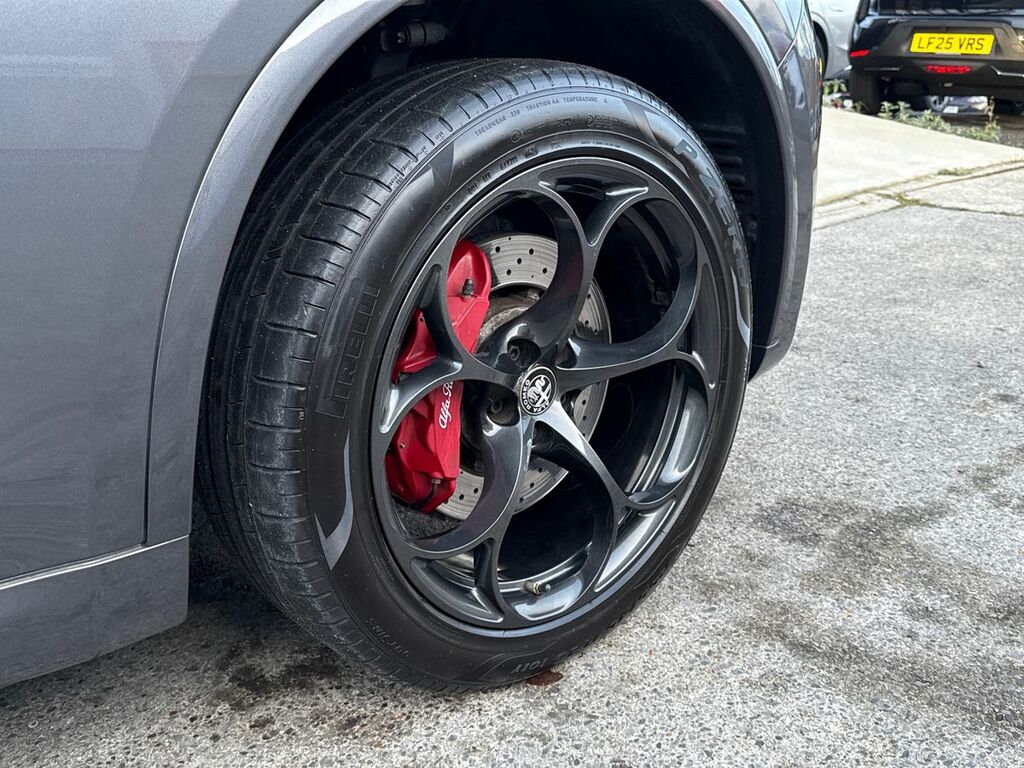 Alfa Romeo Stelvio 2.9 V6 Biturbo 510 Quadrifoglio Acc LK70GVO Grey #4