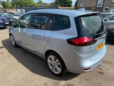 Vauxhall Zafira Tourer Sri Nav T HT17NJV Silver #4