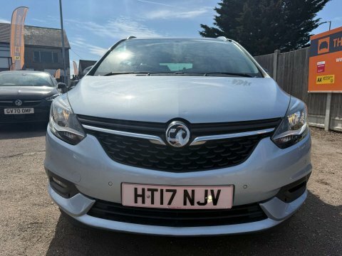 Vauxhall Zafira Tourer Sri Nav T HT17NJV Silver #2