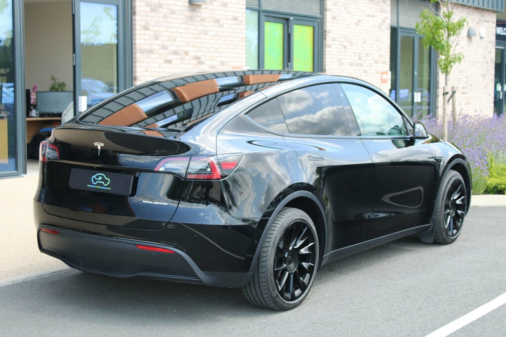 Tesla Model Y Long Range Awd 4Wd