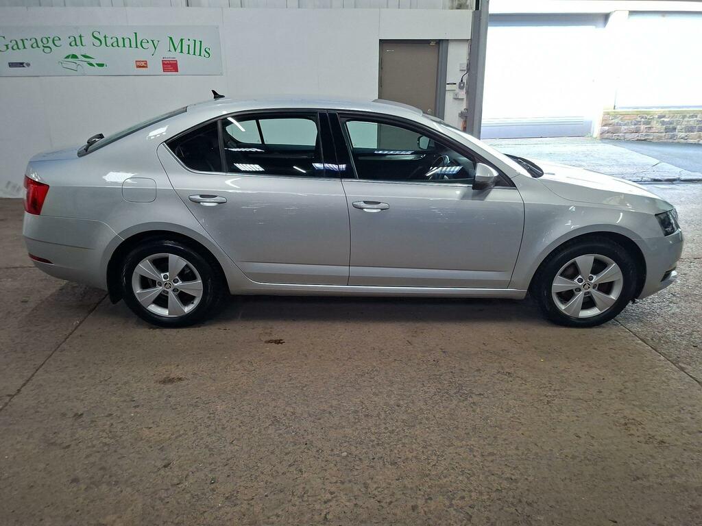 Skoda Octavia 2.0 Tdi Se Technology Hatchback Silver #5