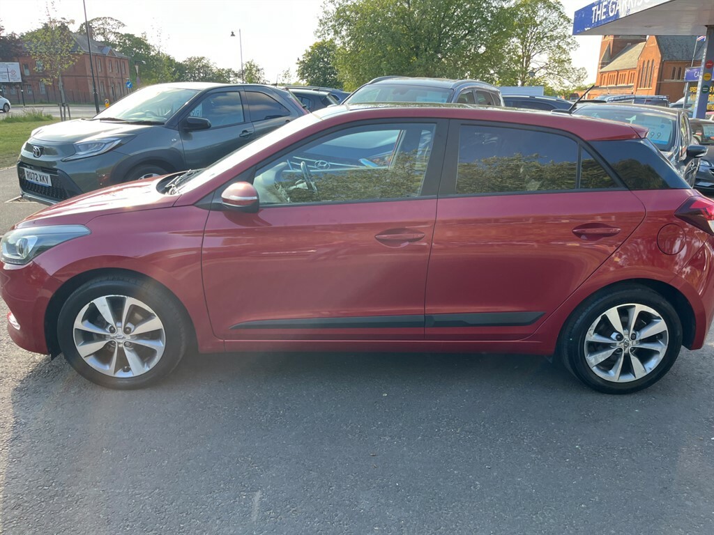 Hyundai I20 Mpi Premium Se WG65TFX Red #2