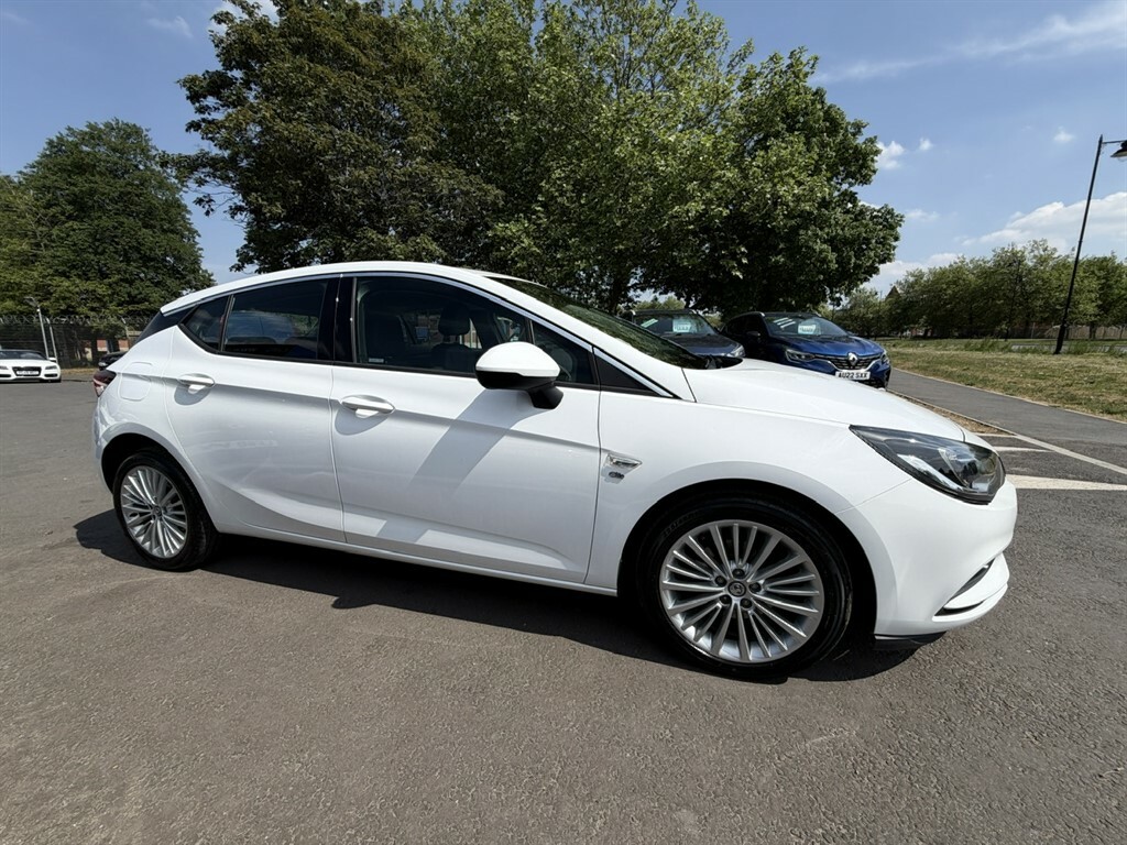 Vauxhall Astra Elite DV16FZE White #6