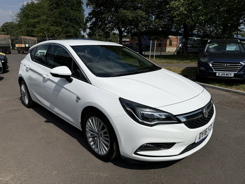 Vauxhall Astra Elite DV16FZE White #5