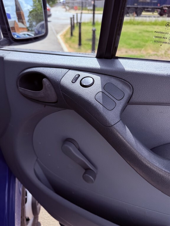 Mercedes-Benz Sprinter 413 Cdi Pv 2003 Blue #23