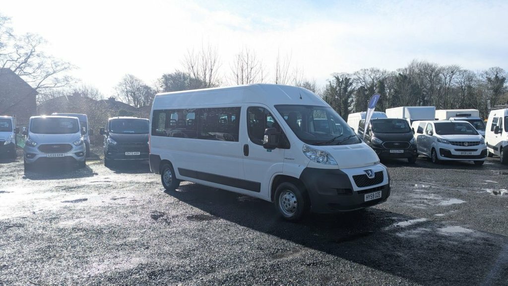 Peugeot Boxer 2.2L Null White #1