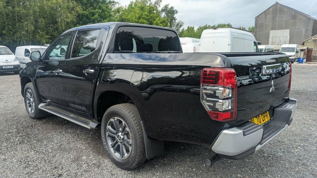 Mitsubishi L200 Warrior Pickup Double Did 150 Ps 4X4 With Air Cond DL70OPR #5