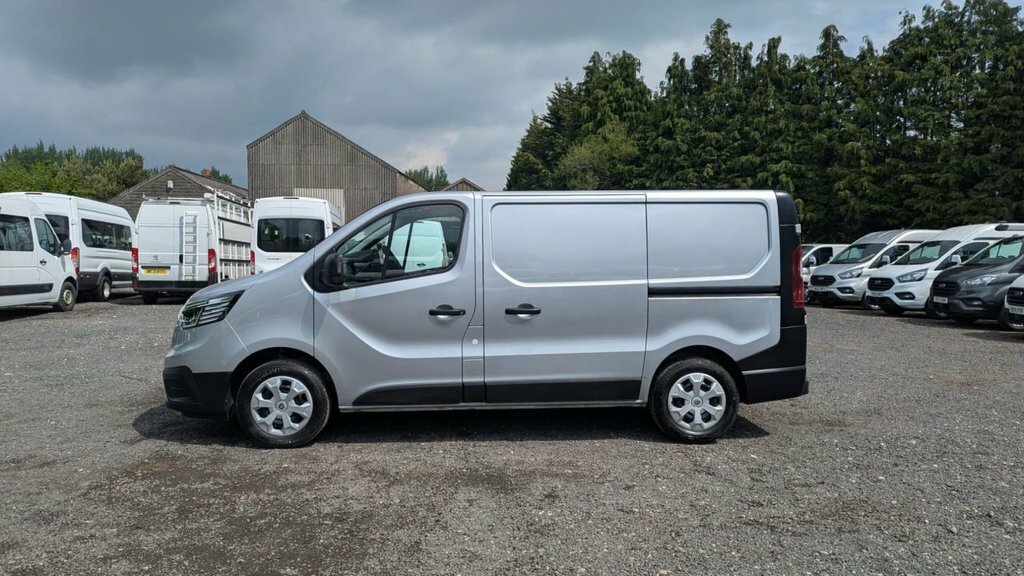 Renault Trafic L1 H1 Business Plus Dci 130 Ps Swb With Air Condit HK23EYF #2