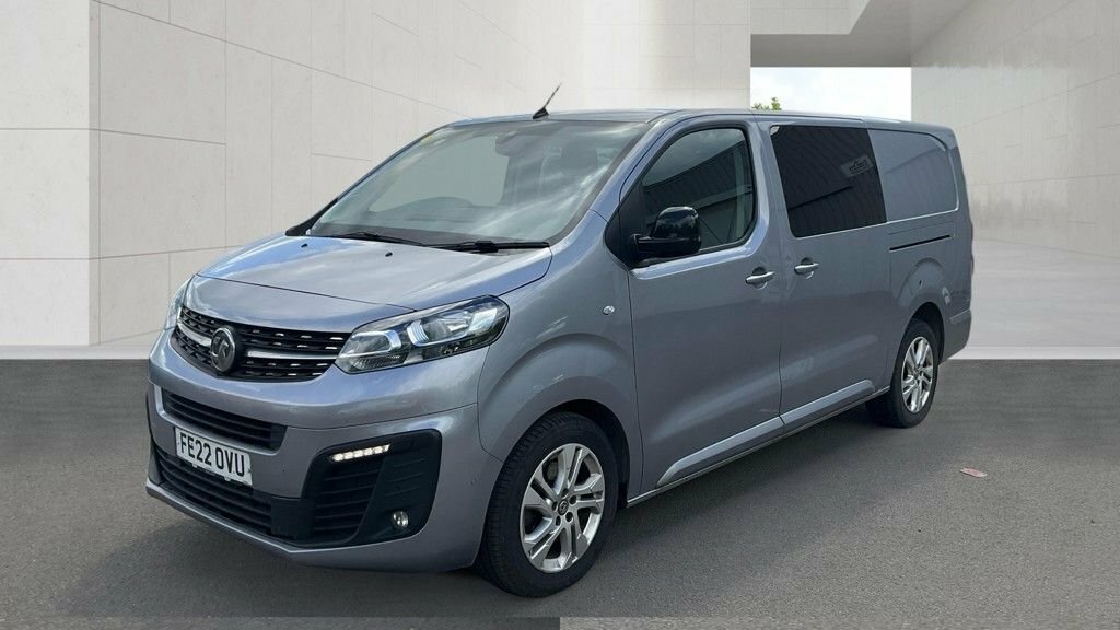 Vauxhall Vivaro Crew Van Sportive Elite L2 H1 145 Ps 2.0 Ltr Turbo FE22OVU #2
