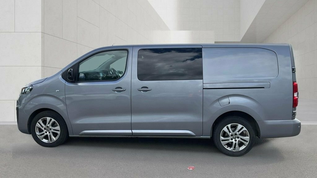 Vauxhall Vivaro Crew Van Sportive Elite L2 H1 145 Ps 2.0 Ltr Turbo FE22OVU #6