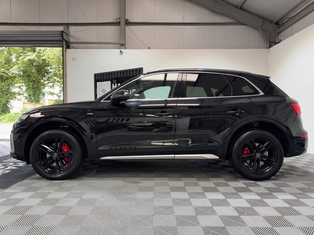 Audi Q5 2.0 Tdi 40 S Line Suv S Tronic Quattro VU21FVH Black #3