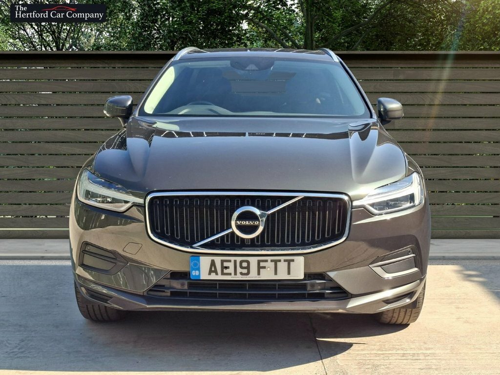 Volvo XC60 2L Momentum AE19FTT Grey #2