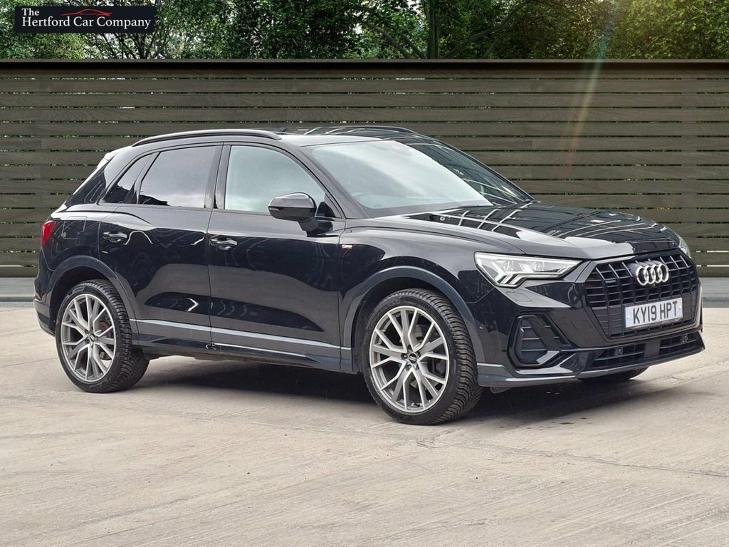Audi Q3 2L Vorsprung Black