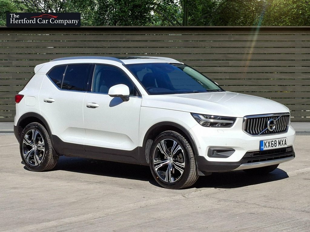 Volvo XC40 2L Inscription Pro White
