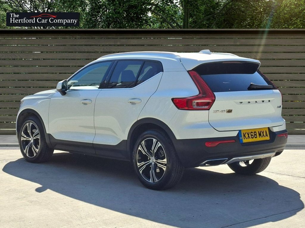Volvo XC40 2L Inscription Pro KX68MXA White #5