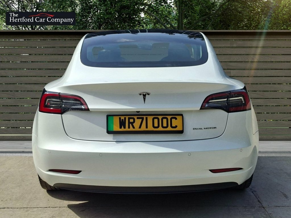 Tesla Model 3 Saloon WR71OOC White #6