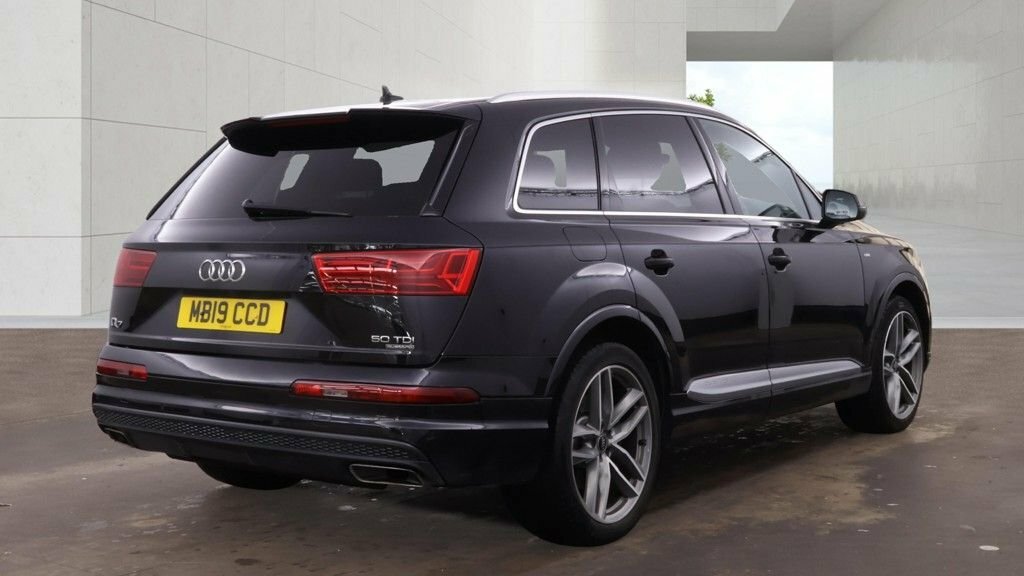 Audi Q7 3L S Line MB19CCD Black #5