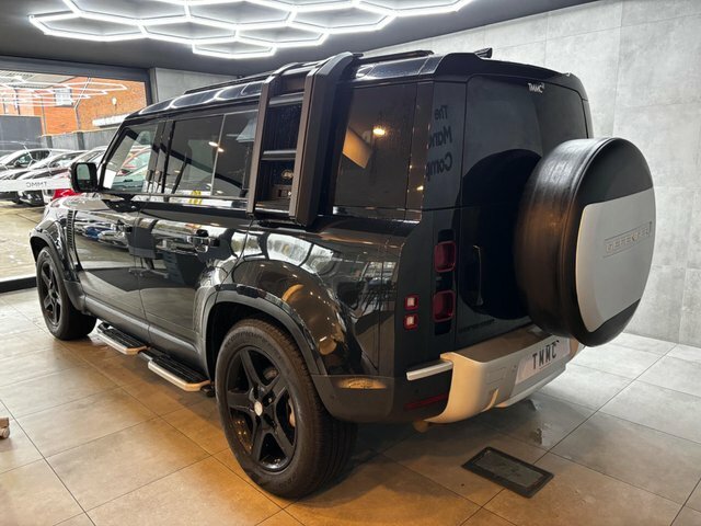 Land Rover Defender 110 2021 2.0 P300 Se 4Wd Euro 6 Ss Black #2