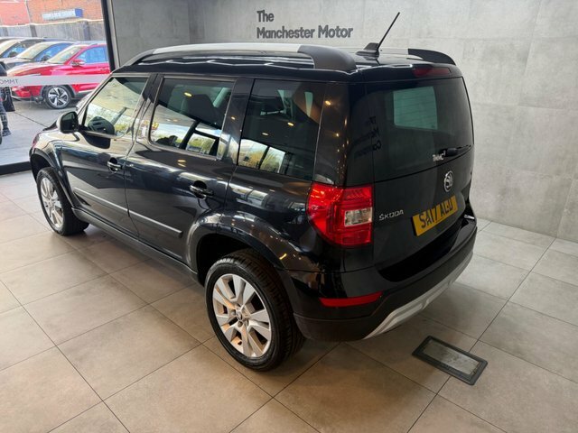 Skoda Yeti 2017 1.2 Tsi Se L Drive Outdoor Euro 6 Ss SA17ALD Black #3