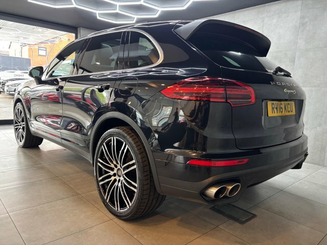 Porsche Cayenne 2016 3.0 V6 E-hybrid S Tiptronics 4Wd Euro 6 Ss Black #2