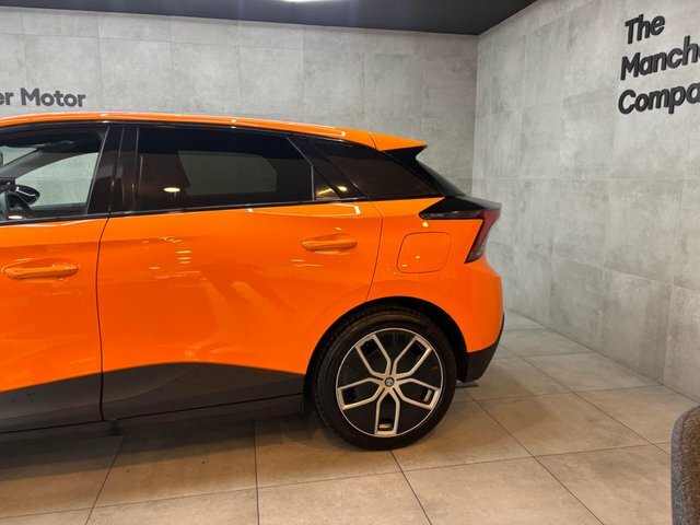 MG MG4 2023 64Kwh Trophy Long Range FV73CBU Orange #4