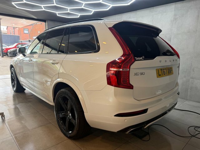 Volvo XC90 2017 2.0H T8 Twin Engine 10.4Kwh R-design Pro White #3