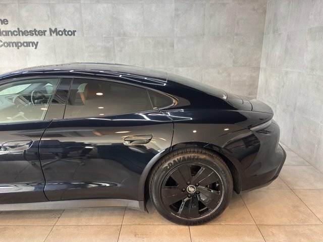 Porsche Taycan 2022 Performance Plus 93.4Kwh Rwd 11Kw C KM22NSY Black #5