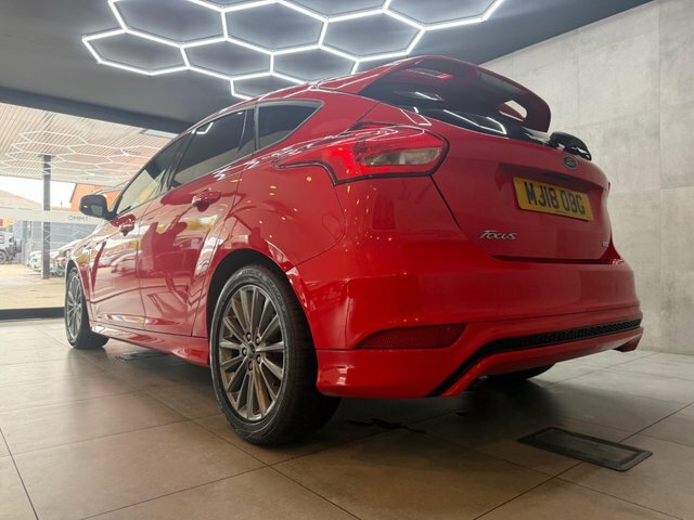 Ford Focus 2018 1.0T Ecoboost St-line Euro 6 Ss MJ18ODG Red #5