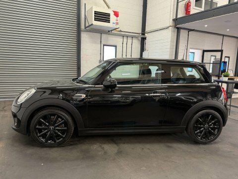 Mini Hatch 1.5 Cooper EO18YBC Black #6