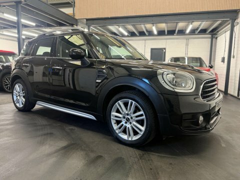 Mini Countryman 1.5 Countryman Cooper Black