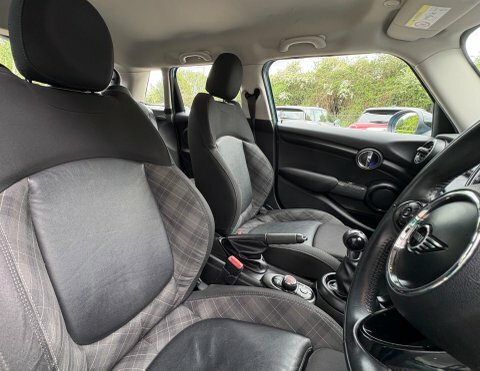 Mini Hatch 2018 18 Cooper #4