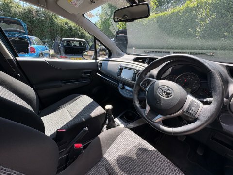 Toyota Yaris 2014 63 1.3 #3