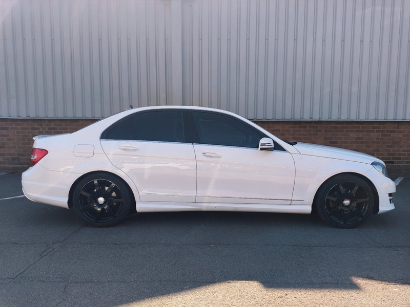 Mercedes-Benz C Class C220 Cdi Amg Sport SF14SYP White #2