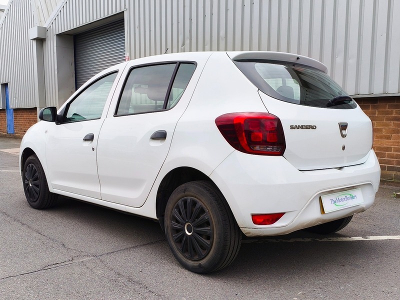 Dacia Sandero Essential Sce White #6