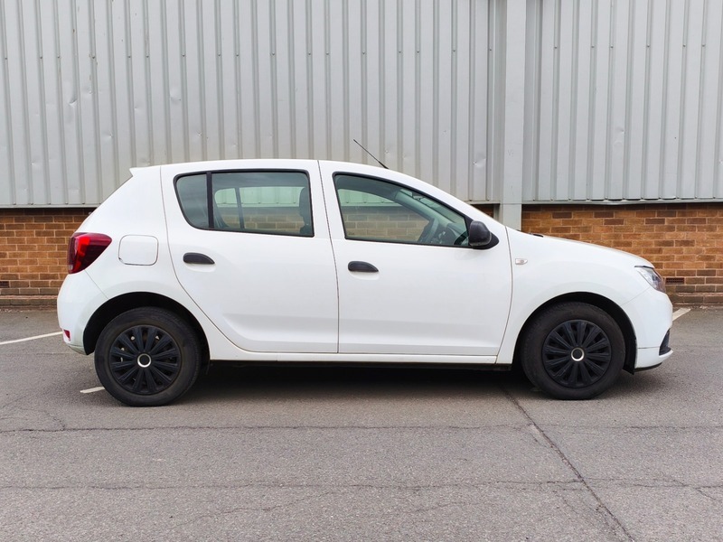 Dacia Sandero Essential Sce White #2