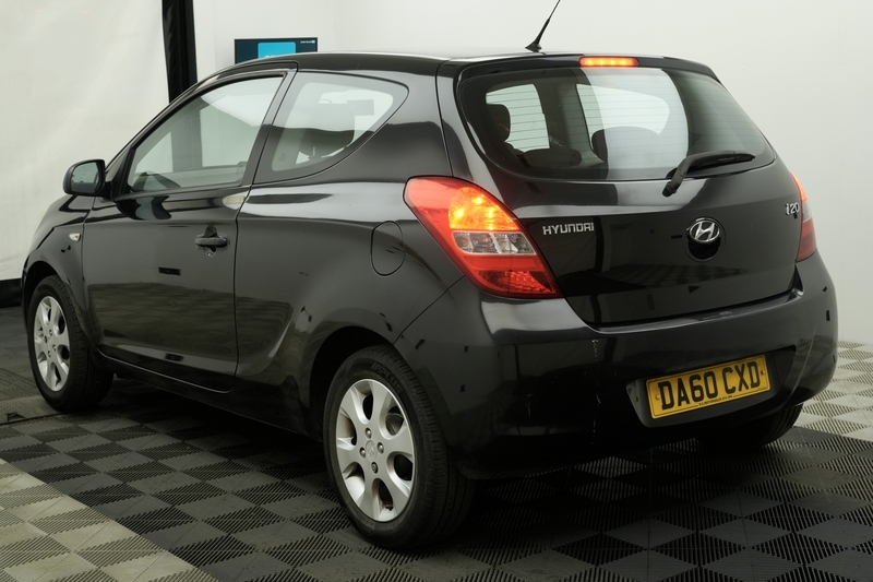 Hyundai I20 Comfort Black #4