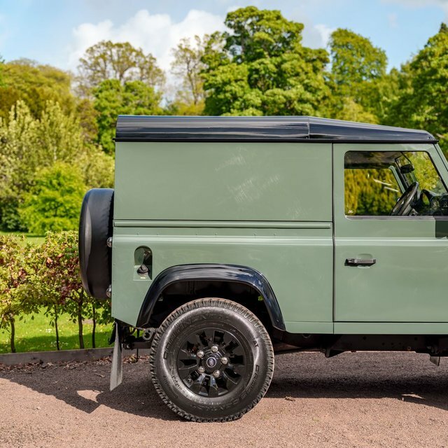 Land Rover Defender  Grey #28