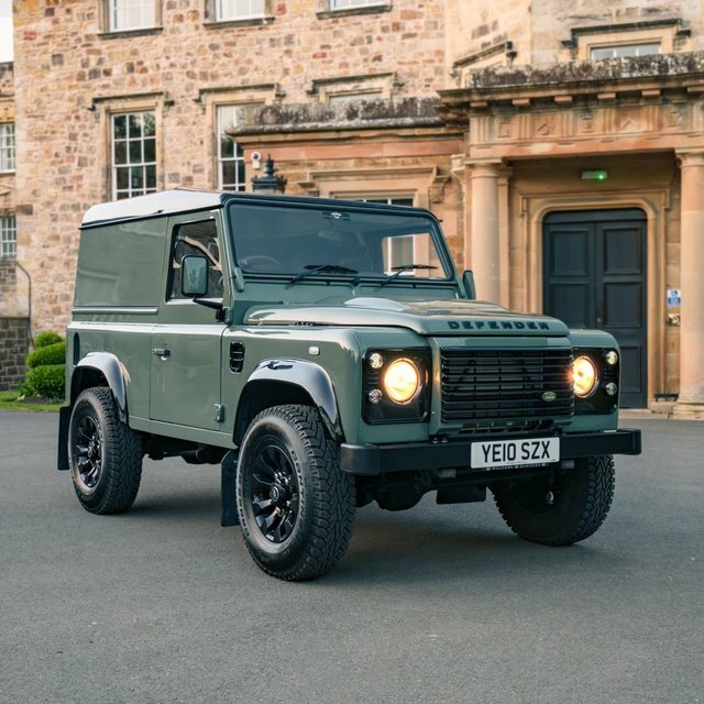 Land Rover Defender 2.4 Tdci Hard Top Suv 4Wd Swb Eu Green