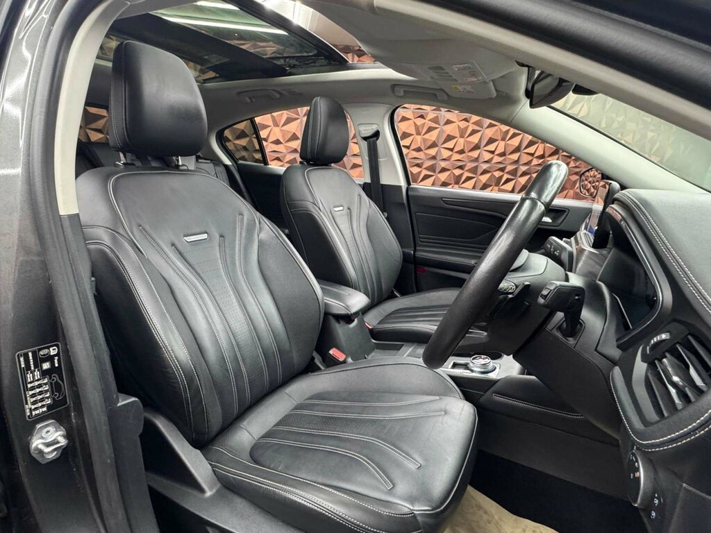 Ford Focus Vignale Ecoblue EO69PLJ #5