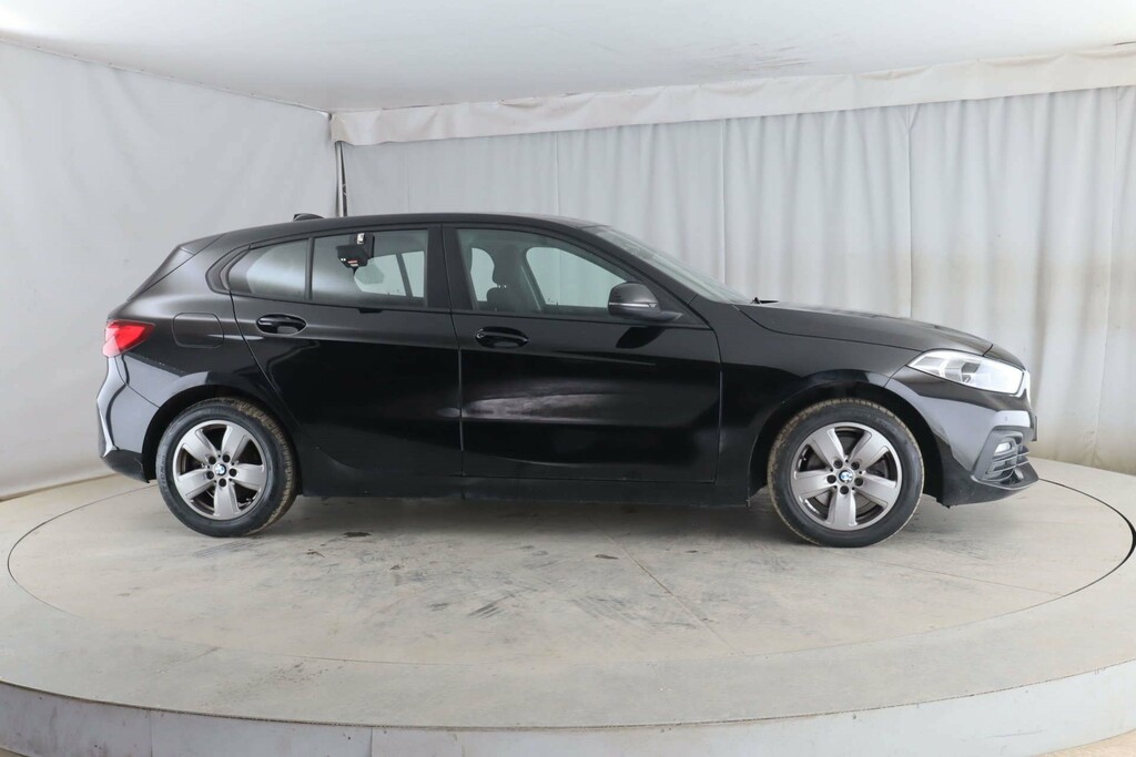 BMW 1 Series 116D Se AP69CZB Black #4