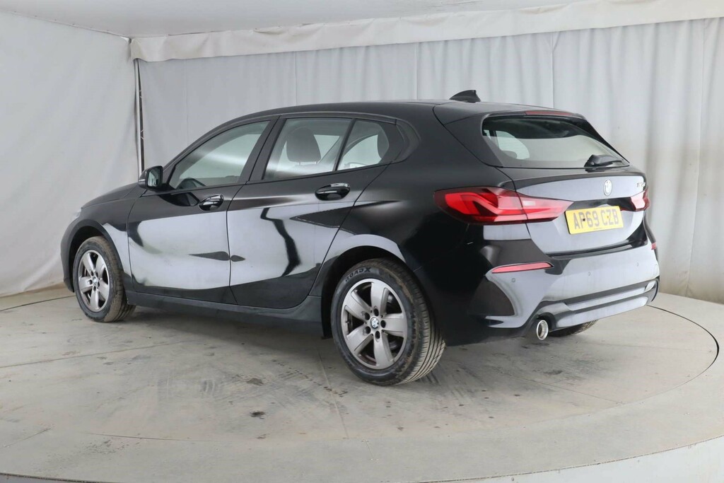 BMW 1 Series 116D Se AP69CZB Black #6