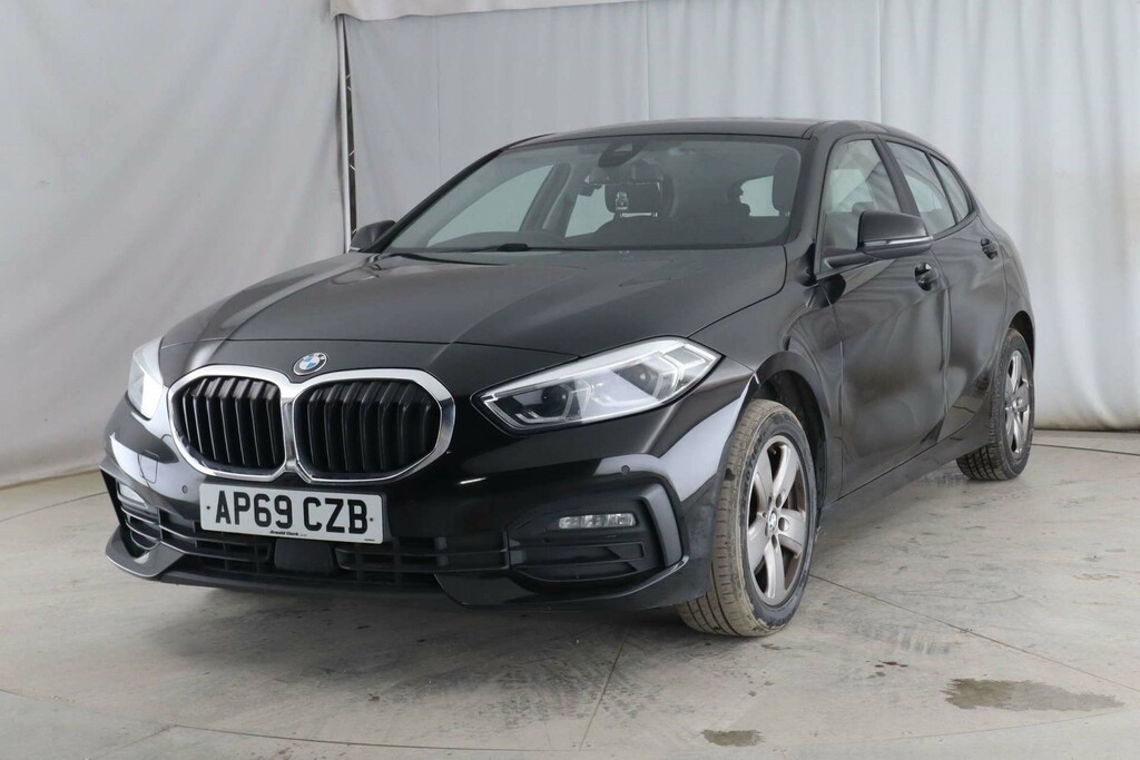 BMW 1 Series 116D Se AP69CZB Black #2