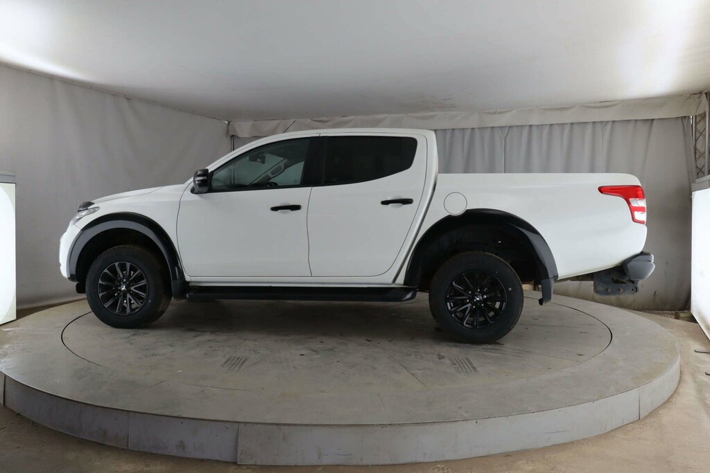 Mitsubishi L200 Challenger Di-d 4Wd White #6