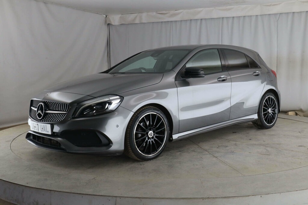 Mercedes-Benz A Class Amg Line Premium DE67UAL #3