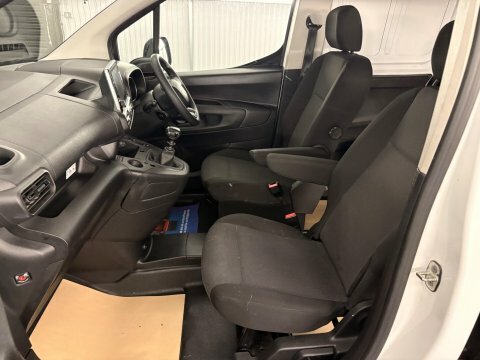 Citroen Berlingo 1.5 Bluehdi 850 YD22WLA  #4