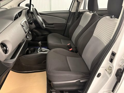 Toyota Yaris 1.5 Vvt-h Icon GD19VNJ White #4